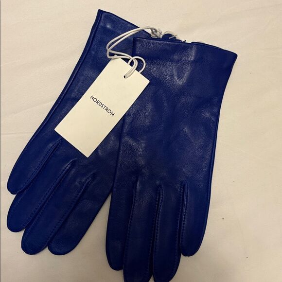 NWT Nordstrom Lambskin Leather Gloves Cherry or Colt Blue $100 - Picture 7 of 7
